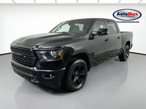 Diamond Black Crystal Pearlcoat 2023 RAM 1500 Big Horn/Lone Star
