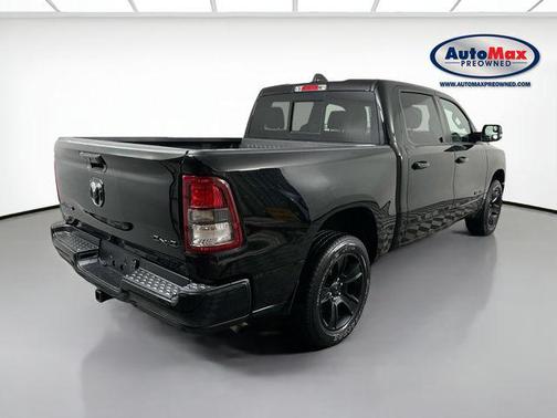 Diamond Black Crystal Pearlcoat 2023 RAM 1500 Big Horn/Lone Star