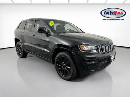 Diamond Black Crystal Pearlcoat 2020 Jeep Grand Cherokee Altitude