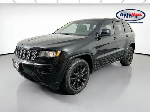 Diamond Black Crystal Pearlcoat 2020 Jeep Grand Cherokee Altitude