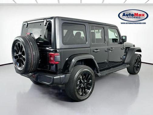 Black Clearcoat 2022 Jeep Wrangler Unlimited 4xe Sahara
