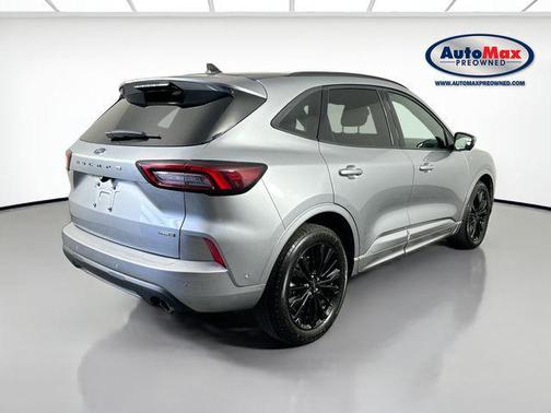 Iconic Silver Metallic 2023 Ford Escape ST-Line Elite