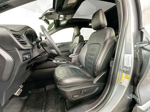 Iconic Silver Metallic 2023 Ford Escape ST-Line Elite