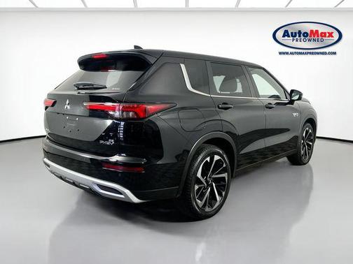 Labrador Black Metallic 2023 Mitsubishi Outlander PHEV SE S-AWC