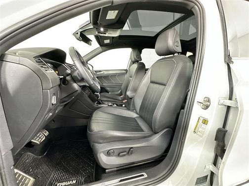 2022 Volkswagen Tiguan 2.0T SE R-Line Black 4MOTION