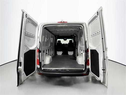 2020 Mercedes-Benz Sprinter 2500 Standard Roof
