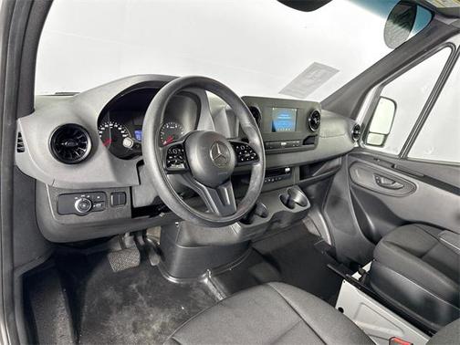 2020 Mercedes-Benz Sprinter 2500 Standard Roof
