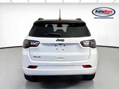 Bright White Clearcoat 2023 Jeep Compass High Altitude