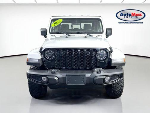 Bright White Clearcoat 2022 Jeep Gladiator Willys 4x4