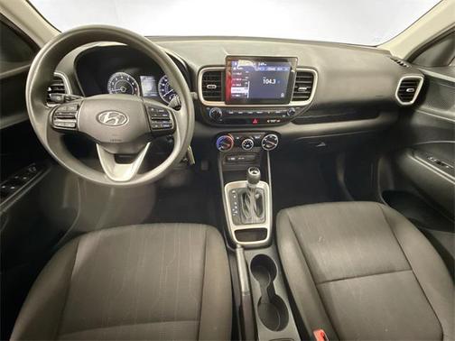 2022 Hyundai VENUE SE
