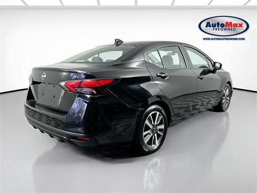 2023 Nissan Versa 1.6 SV