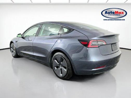 Midnight Silver Metallic 2022 Tesla Model 3 Long Range