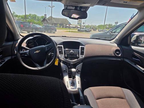 Champagne Silver Metallic 2016 Chevrolet Cruze Limited 1LT