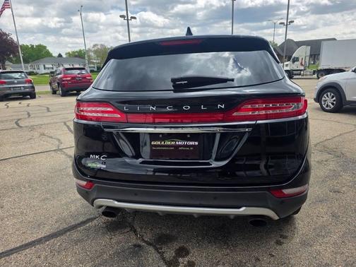 Infinite Black Metallic 2019 Lincoln MKC Reserve