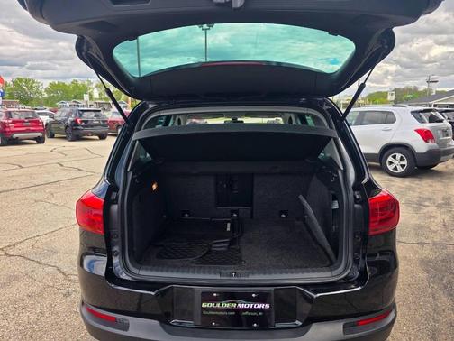 Deep Black Pearl 2017 Volkswagen Tiguan 2.0T Wolfsburg Edition