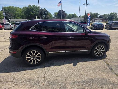 Burgundy Velvet Metallic Tinted Clearcoat 2019 Lincoln MKC Reserve