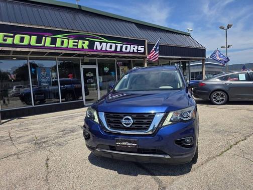 Caspian Blue 2017 Nissan Pathfinder SL