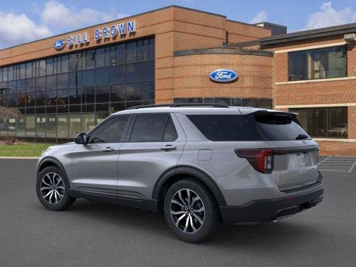 2025 Ford Explorer ST-Line