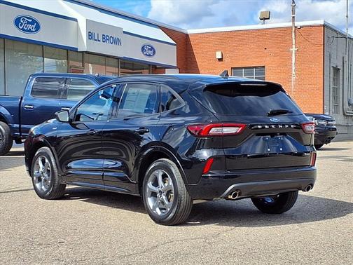 2023 Ford Escape ST-Line Select