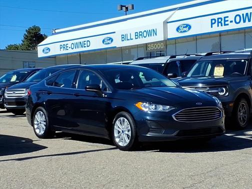 2020 Ford Fusion SE