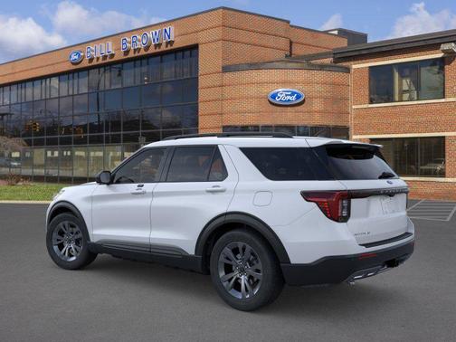 Space White Metallic 2026 Ford Explorer Active
