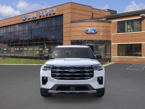 Space White Metallic 2026 Ford Explorer Active