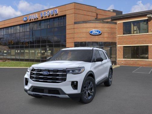 Space White Metallic 2026 Ford Explorer Active
