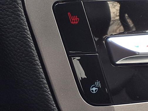 Carbonized Gray Metallic 2023 Ford Explorer XLT