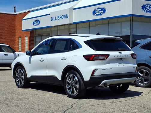 Star White Metallic Tri-Coat 2023 Ford Escape Platinum