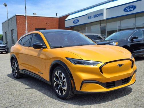 2022 Ford Mustang Mach-E Premium