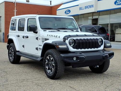 Bright White Clearcoat 2024 Jeep Wrangler 4-Door Sahara 4x4