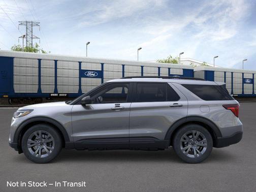 Carbonized Gray Metallic 2026 Ford Explorer Active