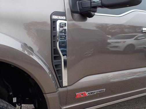 2023 Ford F-450 King Ranch