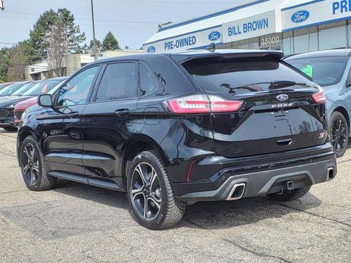 2021 Ford Edge ST