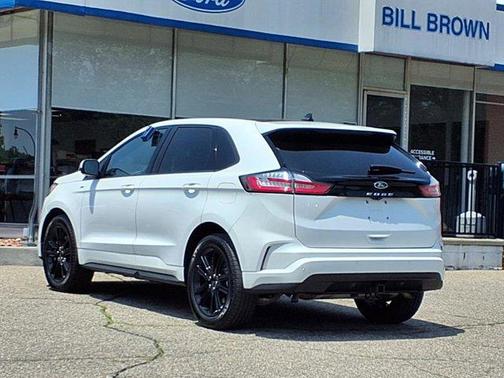 2022 Ford Edge ST Line