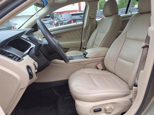 2013 Ford Taurus SEL