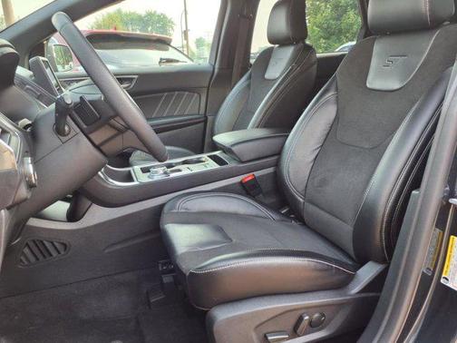 2023 Ford Edge ST