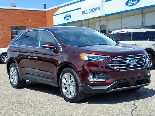 Burgundy Velvet Metallic Tinted Clearcoat 2024 Ford Edge Titanium