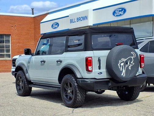 2022 Ford Bronco Black Diamond