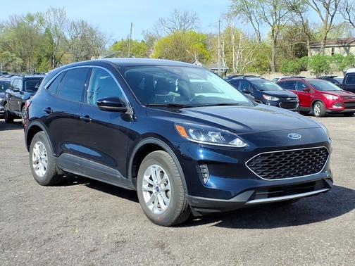 Antimatter Blue Metallic 2021 Ford Escape SE