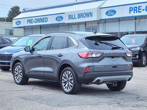 2022 Ford Escape Titanium