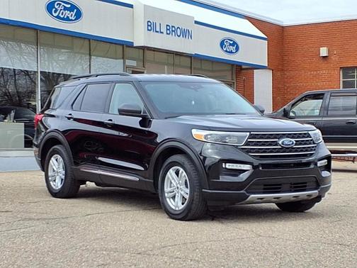 Agate Black Metallic 2024 Ford Explorer XLT