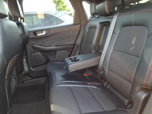 Agate Black Metallic 2024 Ford Escape ST-Line