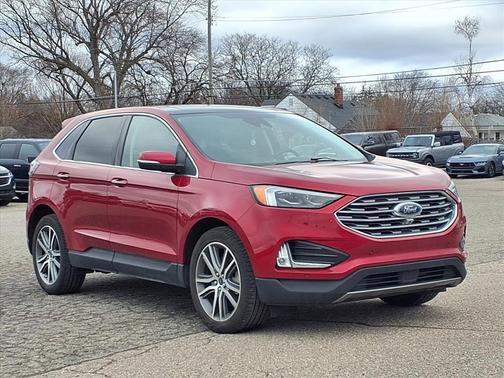 2024 Ford Edge Titanium