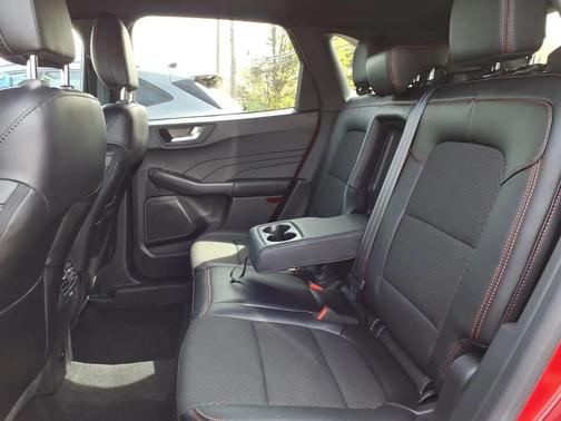 Rapid Red Metallic Tinted Clearcoat 2024 Ford Escape ST-Line