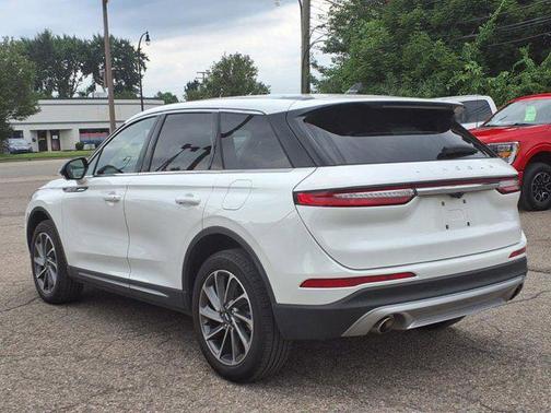 2023 Lincoln Corsair Standard