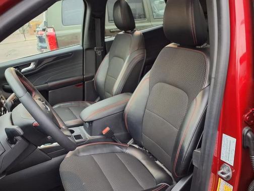 Rapid Red Metallic Tinted Clearcoat 2024 Ford Escape ST-Line