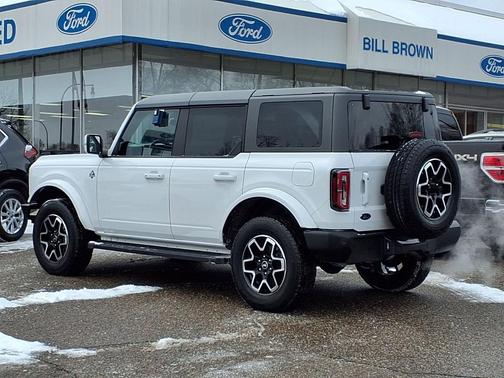 2023 Ford Bronco Outer Banks