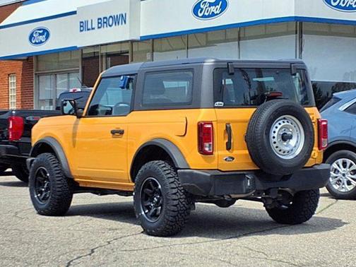 2022 Ford Bronco Base