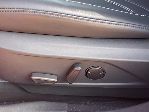 2022 Ford Mustang Mach-E Premium